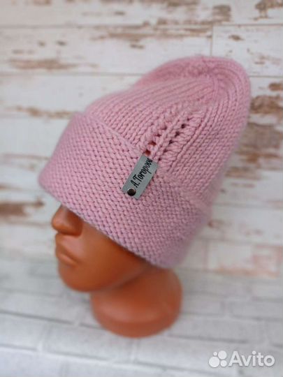 Весенняя шапочка ручной работы