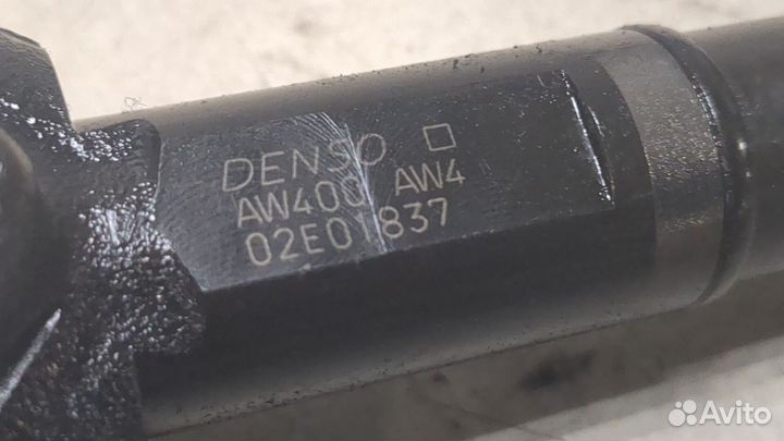 Форсунка топливная Nissan Almera Tino, 2003