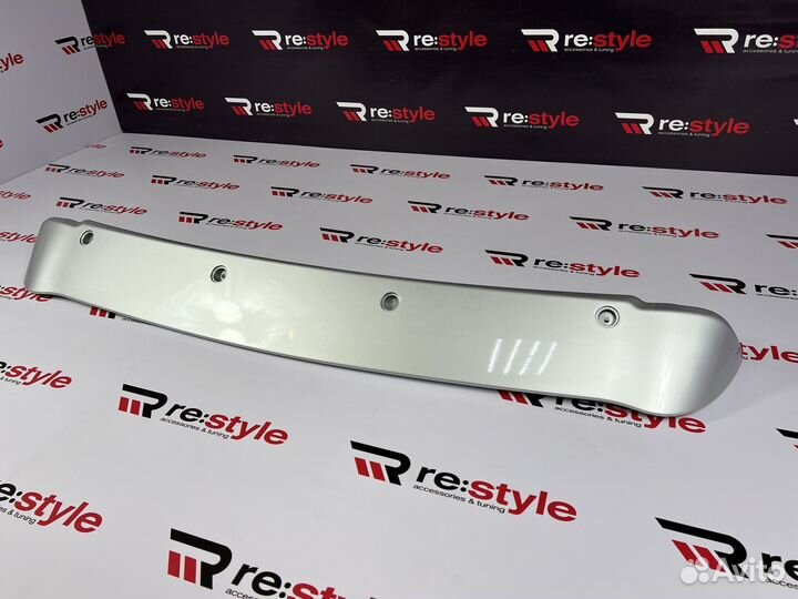 Спойлер Toyota Hiace 200 Низкая крыша