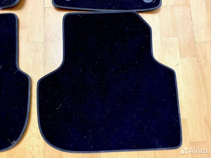 Оригинальные коврики на Volkswagen Jetta 6