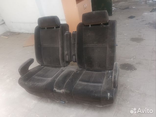 Автомобильное сиденье с подлокотником купить в Мысхако | Авито