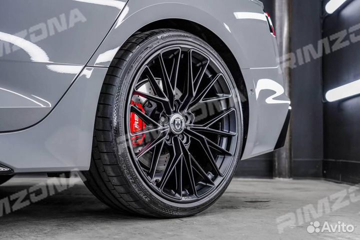 Литой диск HRE R19 5x120