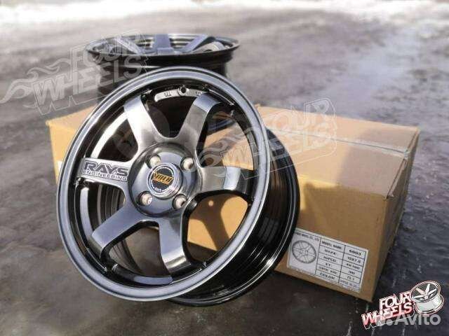 Rays Volk Racing TE37 R15 (Rota Grid)