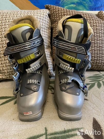 Горнолыжные ботинки женские salomon