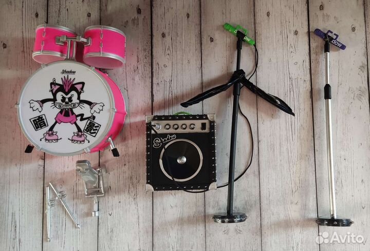 Одежда и аксессуары для кукол Rainbow high