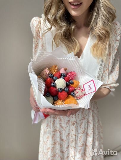 Букеты из клубники в бельгийском шоколаде