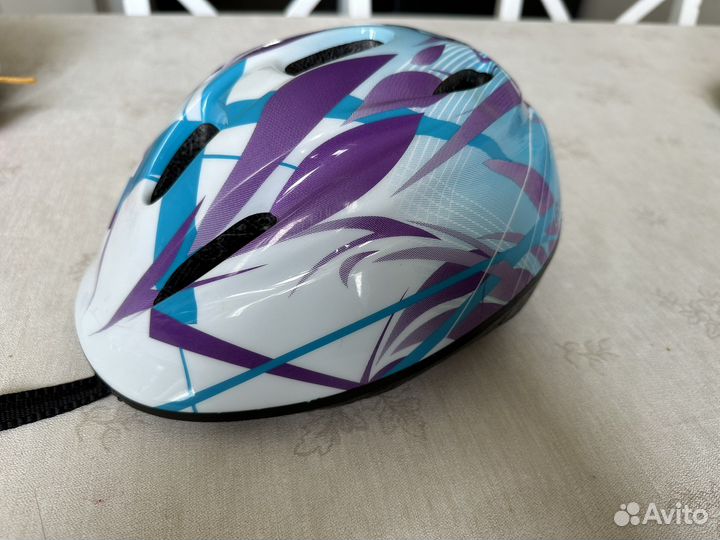 Шлем детский в отличном состоянии