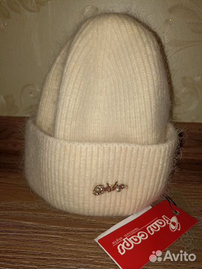 Шапка из ангоры новая