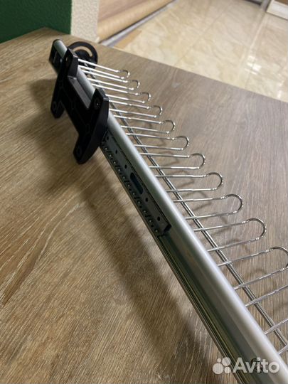 Выдвижная галстучница