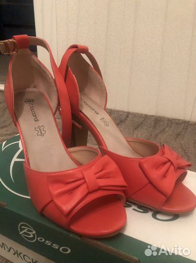 Босоножки женские