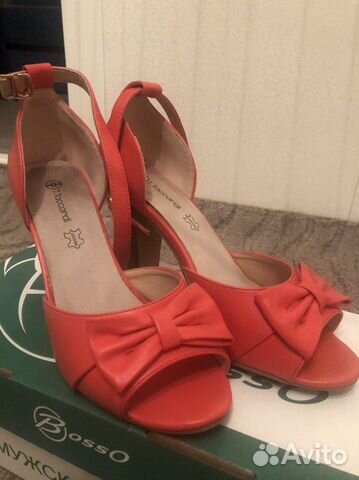 Босоножки женские