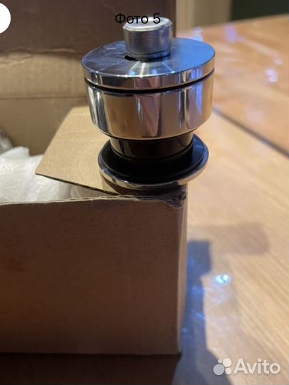 Стеклянное ограждение лестницы Стеклодержатель