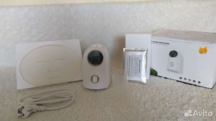 Машина для изготовления масок для лица