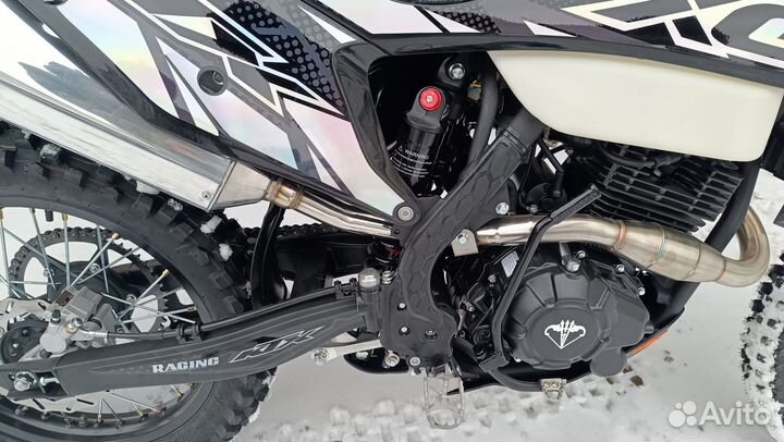 Мотоцикл XGZ KTX-mini-CB300