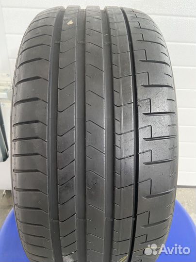 Pirelli P Zero PZ4 255/35 R20 93Y