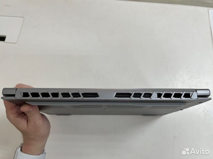 Acer Predator Triton 300 SE Мощный игровой ноутбук