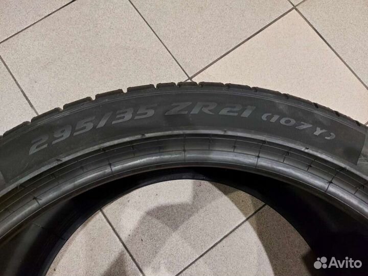 Pirelli P Zero 295/35 R21 107Y