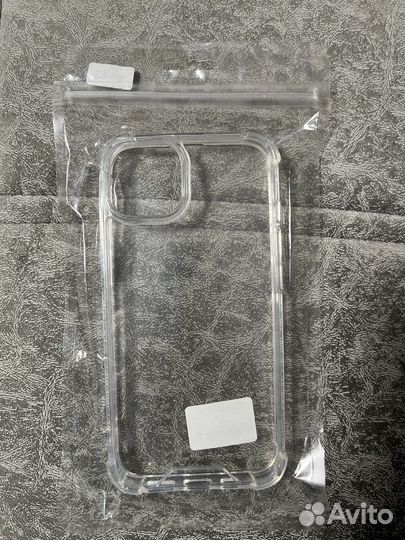 Чехол на iPhone 13