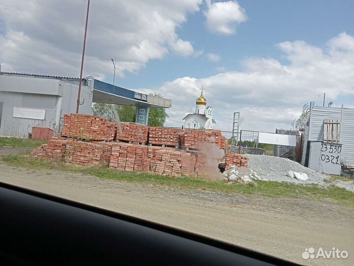 Кирпич красный бу