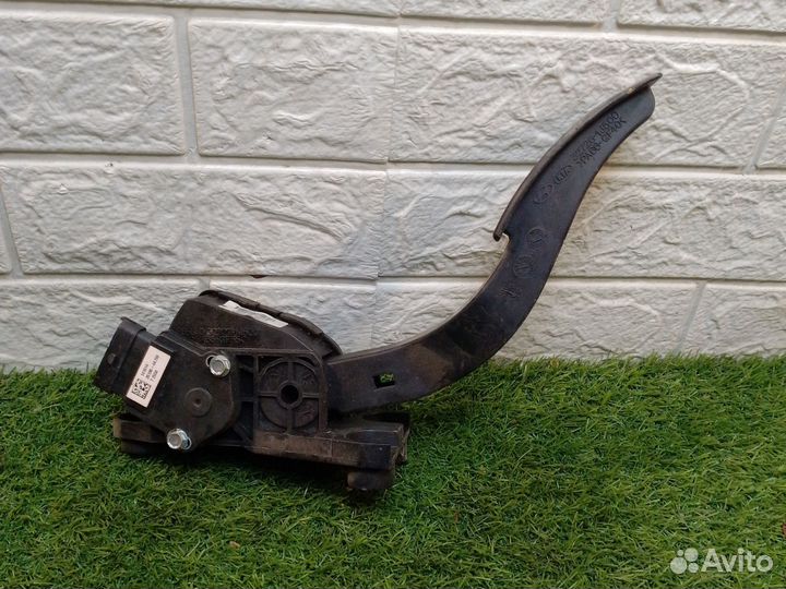 Педаль газа solaris