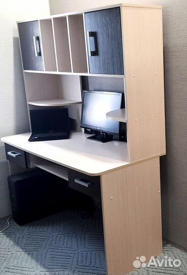 Письменный стол для школьника на двоих бу