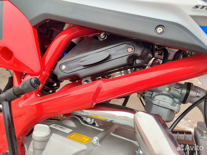 Питбайк Apollo Thunder 125E колеса 17/14