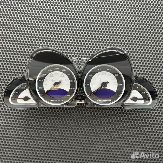 SL55 AMG R230 приборная панель