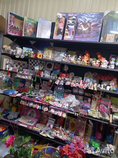 Продаю полку, чёрная металлическая