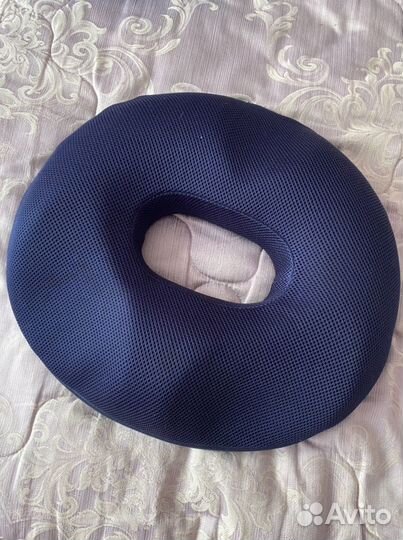 Подушка анатомическая послеродовая