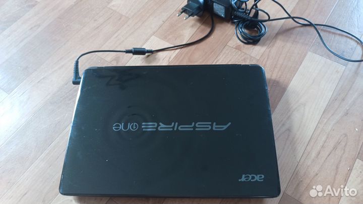 Нетбук для учебы и работы