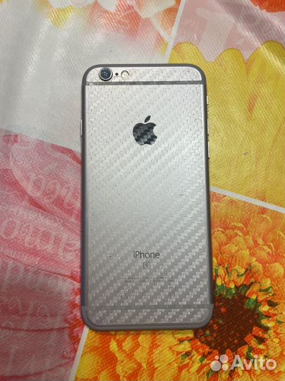 iPhone 6S, 64 ГБ