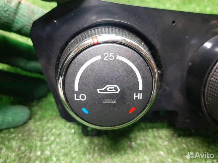 Панель управления отопителя Ssangyong Actyon NEW