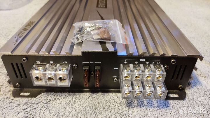 Аудиосистема Machete ural Kicx