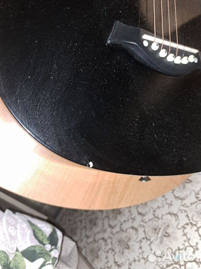 Акустическая гитара