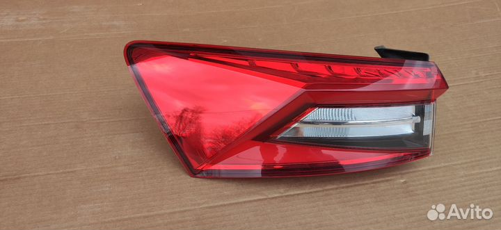 Фонарь задний левый Skoda Kodiaq