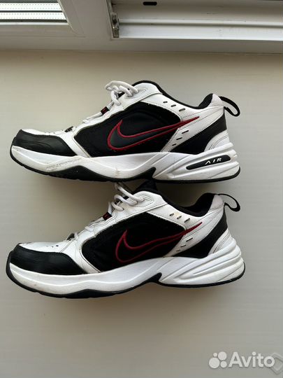 Nike Air monarch 4