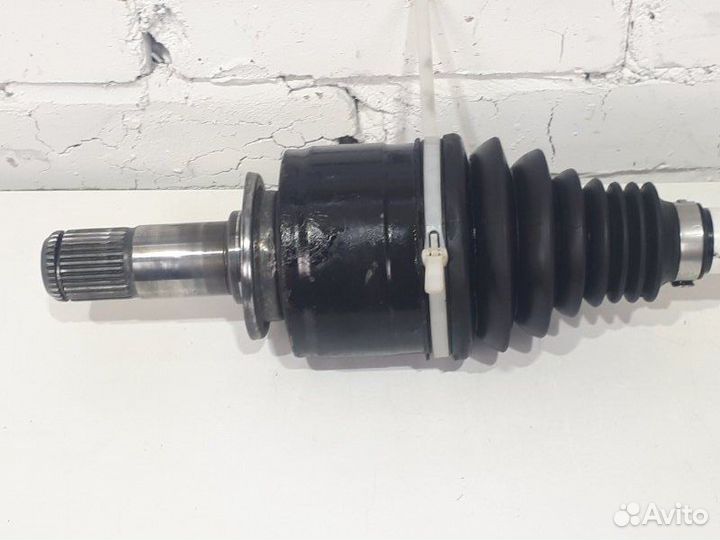 Привод колеса задний правый Land Rover Discovery 5