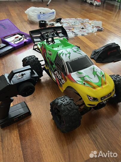 Машина на радиоуправлении Трагги