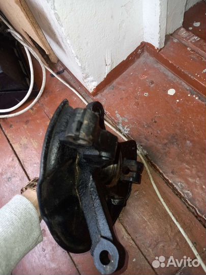 Поворотный кулак на киа рио 1 левый