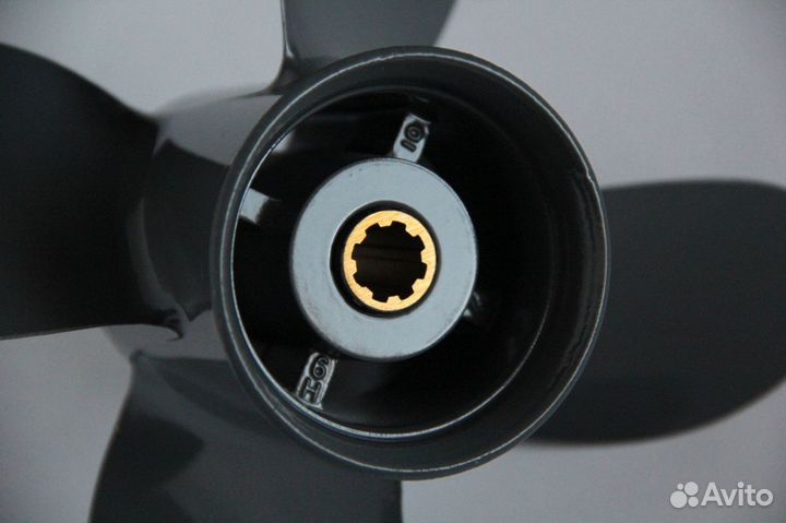 Винт Хонда 9.9 - 20 л.с. шаг 10