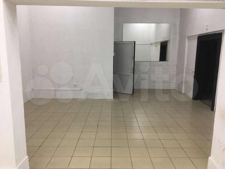С арендатором мап -45т.р, 70 м²