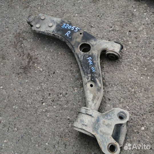 Рычаг передний правый Ford Focus 3