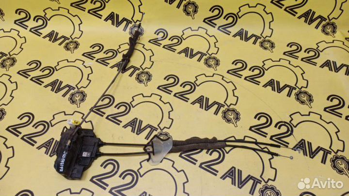 Замок двери передний правый Nissan Dualis J10