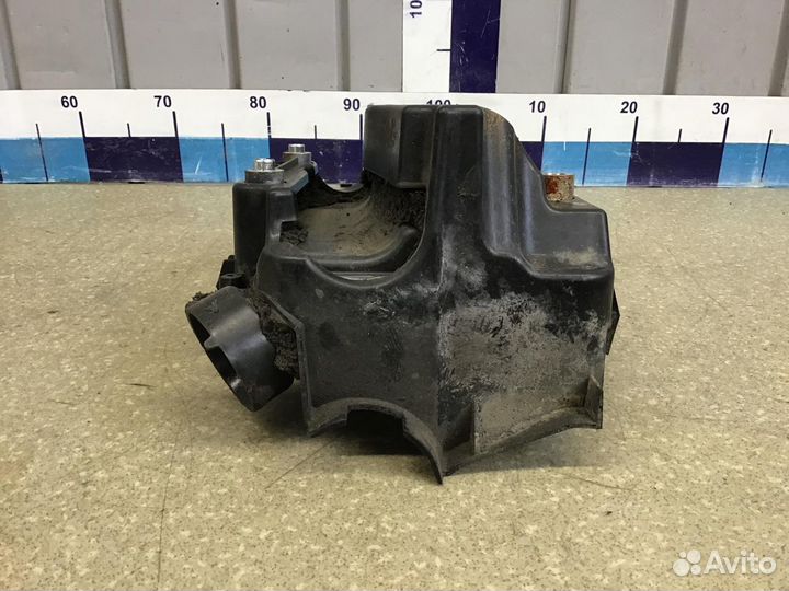 Корпус воздушного фильтра VW Touran 2010-2016