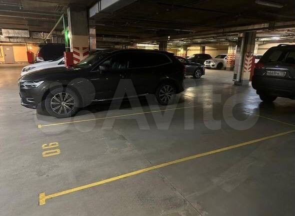 Машиноместо, 18 м²