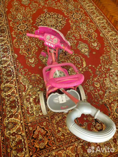 Детский трехколесный велосипед