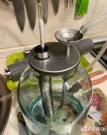 Попугай на стеклянную банку с приемным стаканом