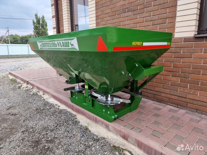 Разбрасыватель удобрений Оптсельмаш Фермер 900, 2023
