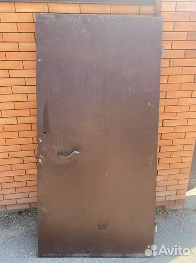 Дверь металическая