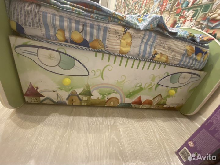 Кровать детская машинка